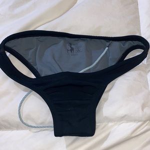 small black jolyn bottom